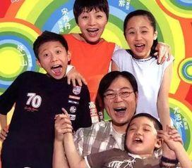 娱乐吃瓜小花演戏,吃瓜之余，演技绽放